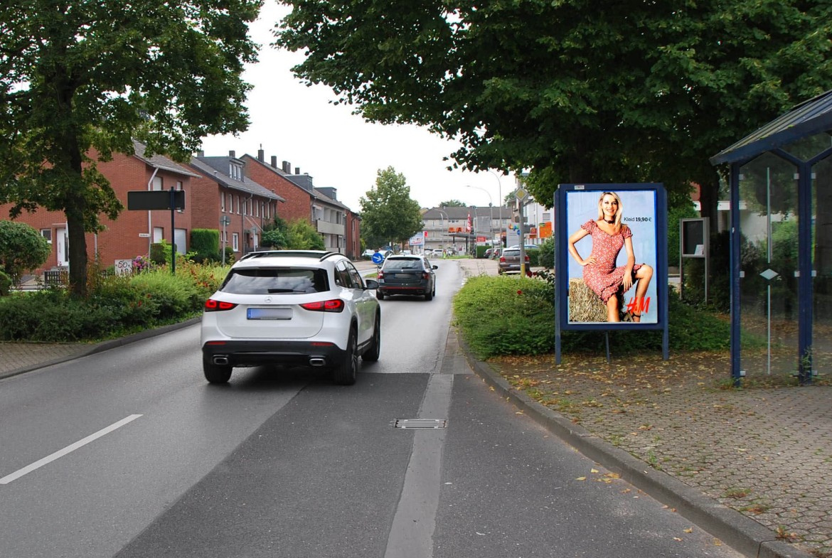 Josef-Lambertz-Str/geg. Nr. 3/Kaiser Str (WE rts)