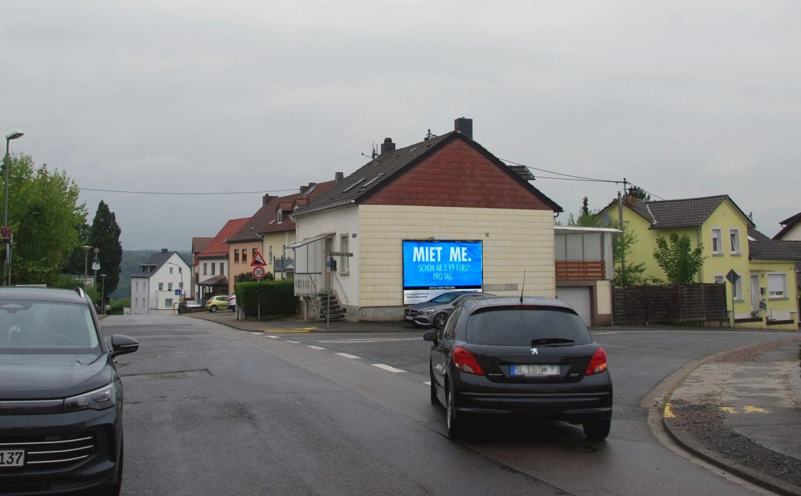 Kirchstr. 51/Dr.-Arweiler-Str (quer)