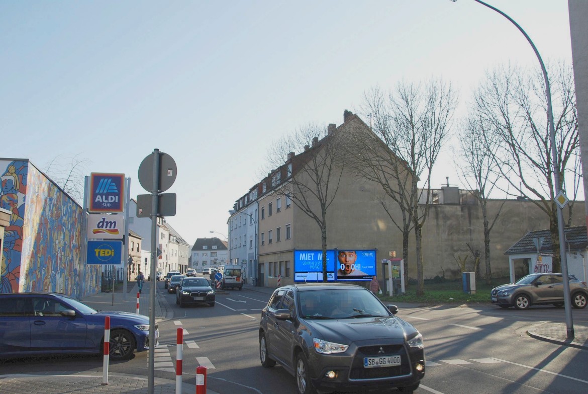 Jakobstr. 41/geg. Aldi (quer zur Str)