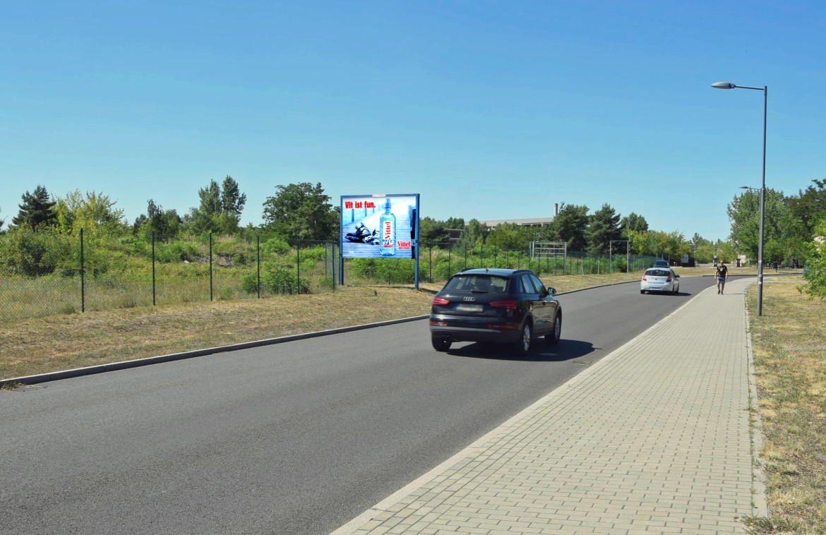 Oderlandstr/geg. Fa. Ibo (WE lks)