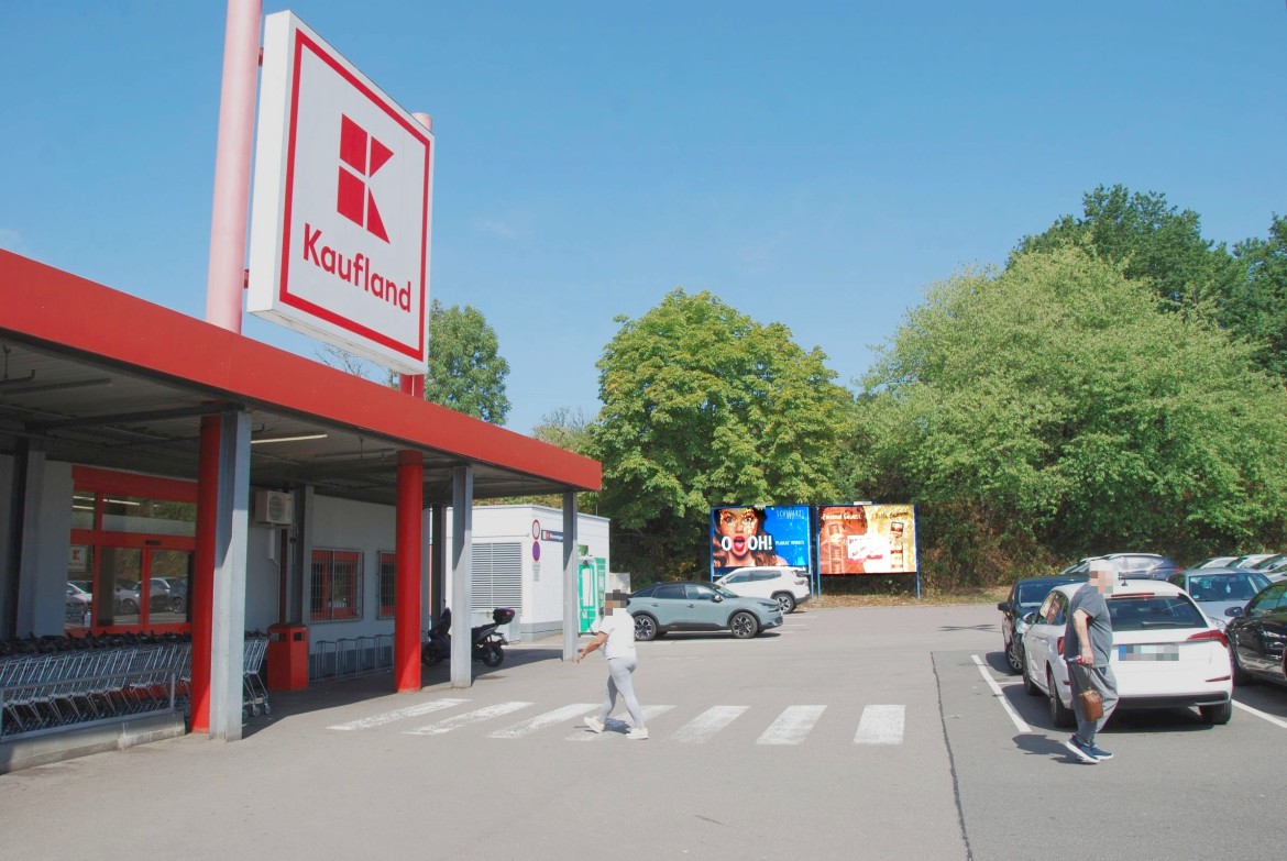 Kirkeler Str. 50 /Kaufland/oberer PP/neb. Eingang
