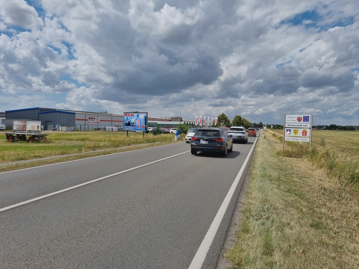 Ro?lauer Str/B 184/Gewerbepark Papenbreite/Sto. 1/WE lks