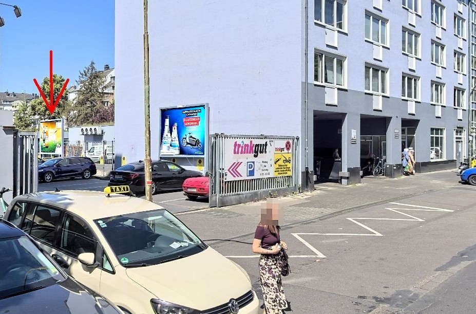 Tußmannstr. 74 /Trinkgut/rts vom Eingang/lks