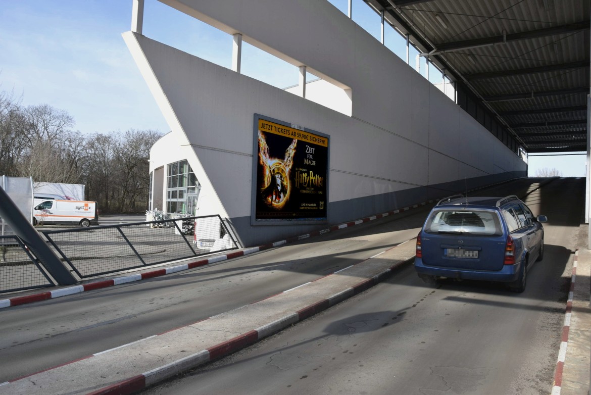 Friedrichshagener Str /Kaufland/Auff. Parkdeck (lks)