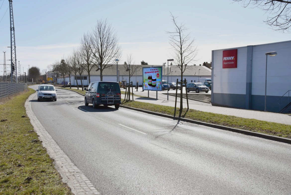Grundm?hlenweg 5 /Penny/rts vom Eing/Sicht B 198 (rts)