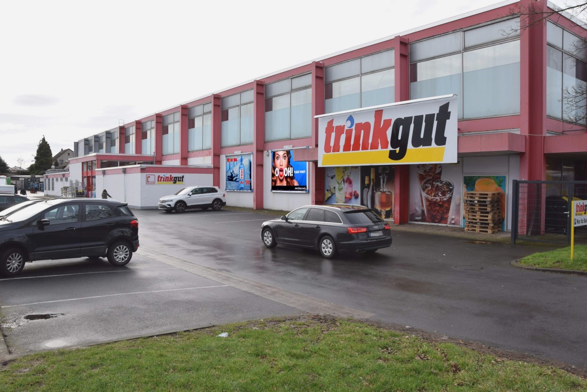Im Kalten Tale 11 /Trinkgut/lks vom Eingang (Wand)