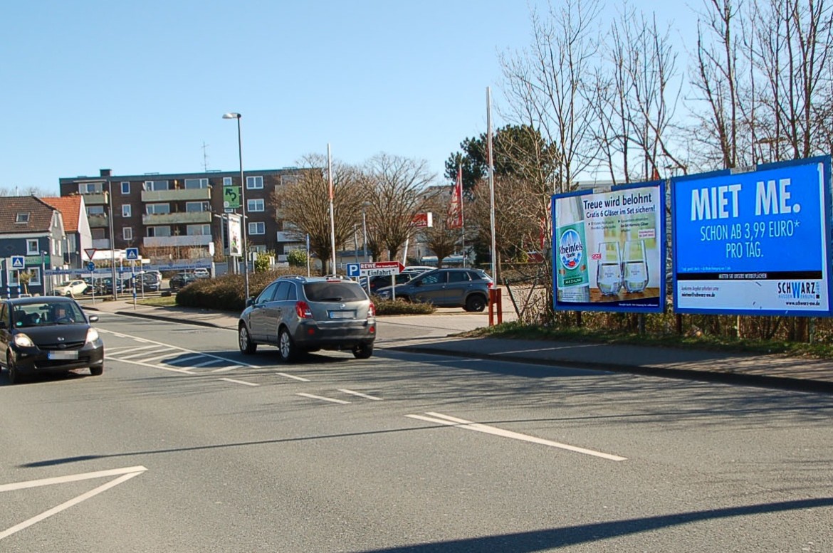 Hatzfelder Str. 296/neb. Rewe/Einfahrt