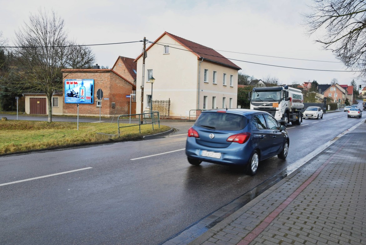 Hauptstr. 27 (quer zur B 87+B 180)