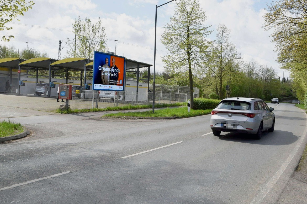 Bünder Str. 125 (bei Power Wash)