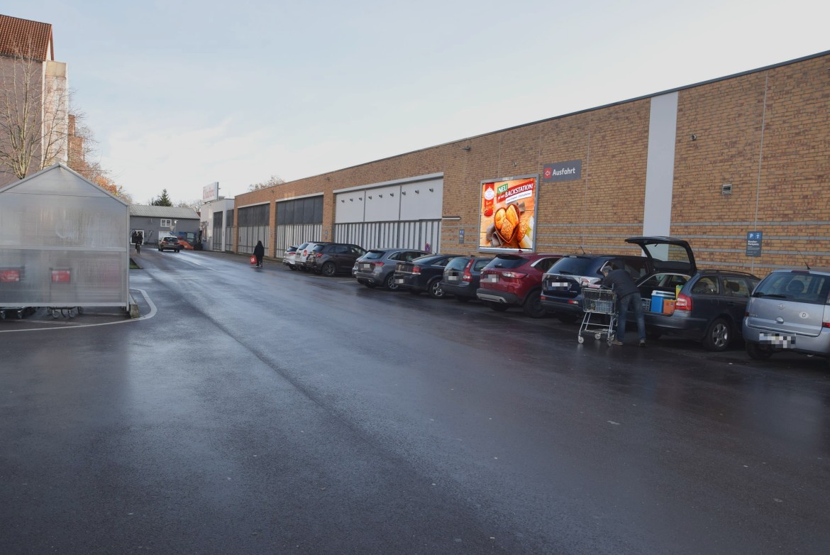 Alte Brücke 3 /Kaufland/lks vom Eingang (lks)