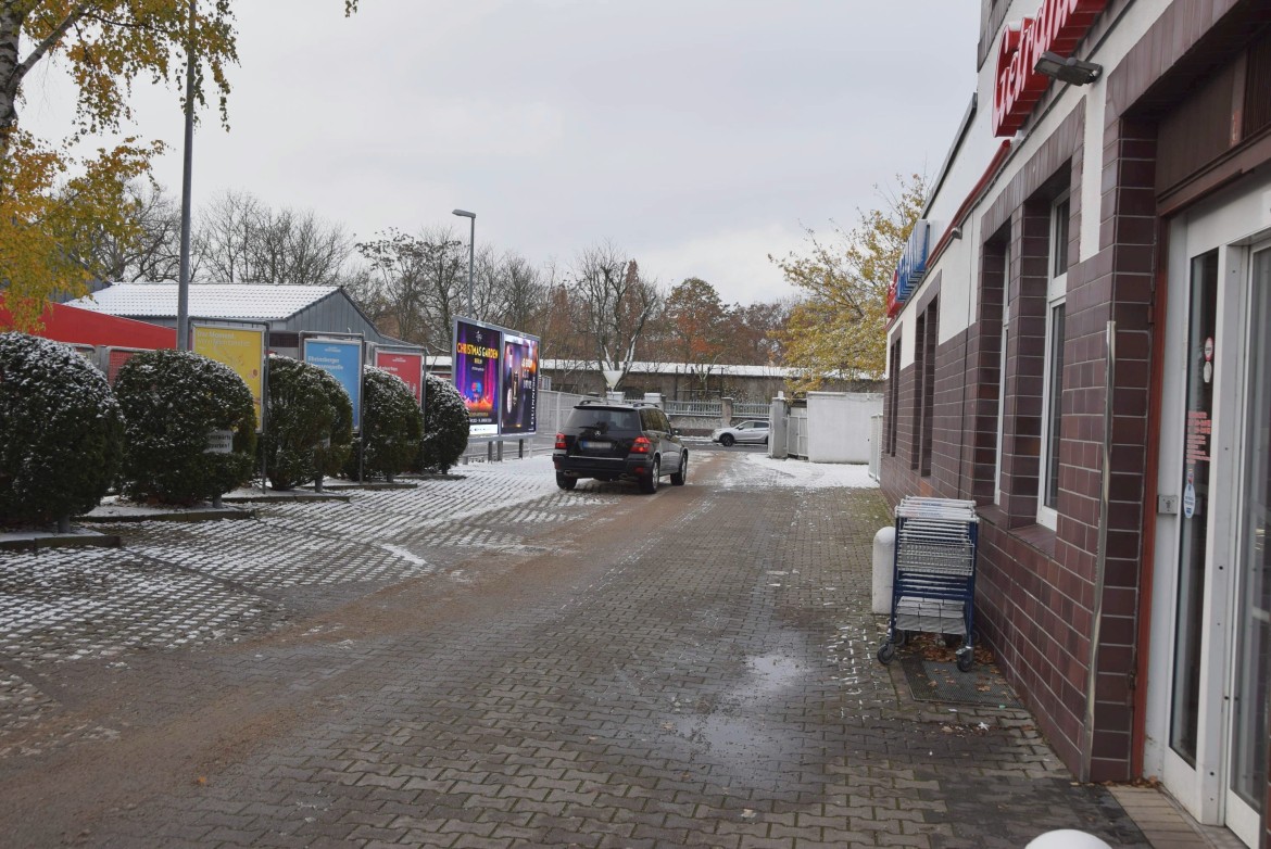 Falkenseer Damm 21 /Getränke Hoffmann/PP (Sicht Eingang)
