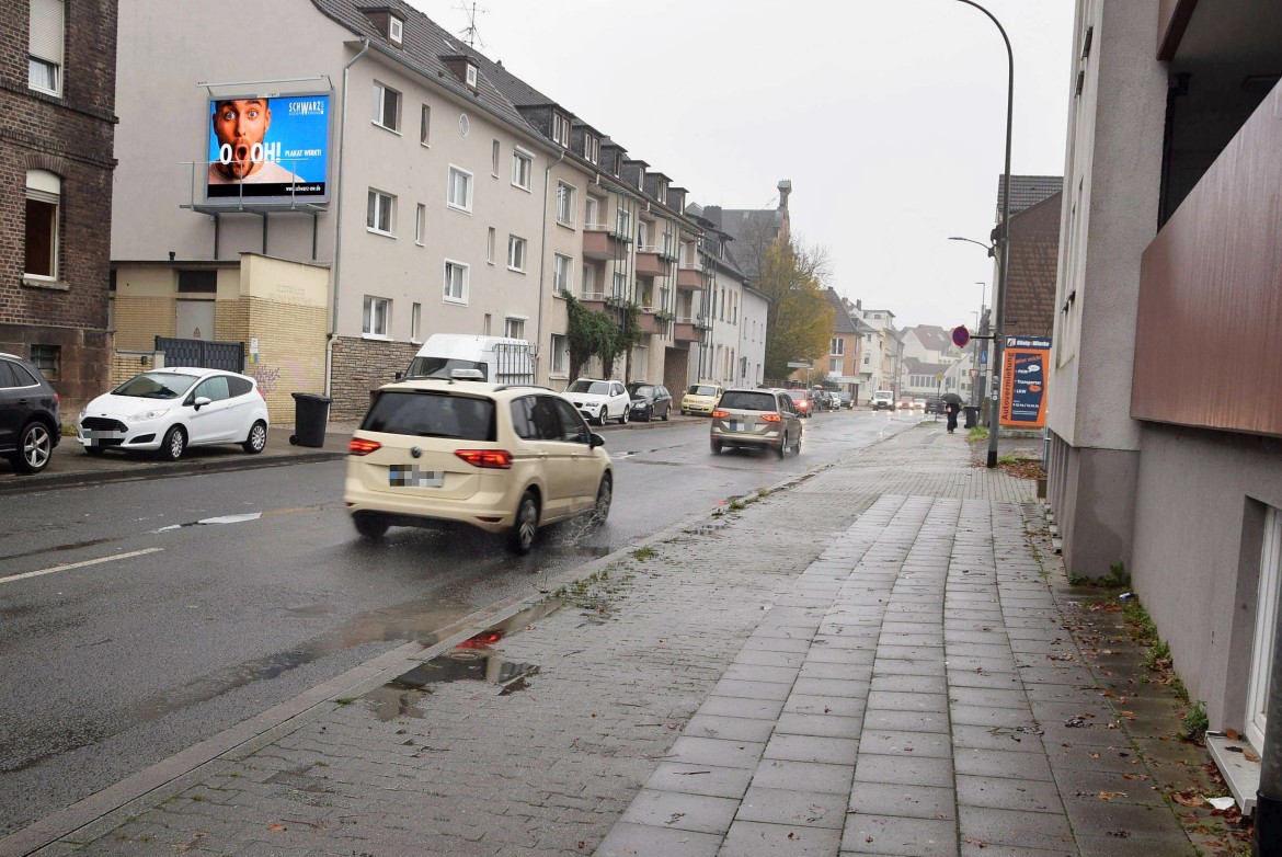 Hagener Str. 50/Zufahrt Penny (quer am Giebel)