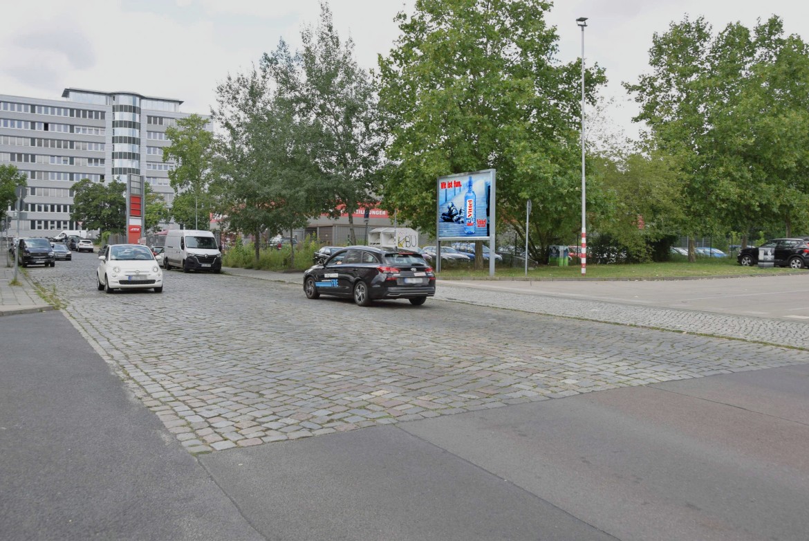 Storkower Str. 139 /Kaufland (Einfahrt)