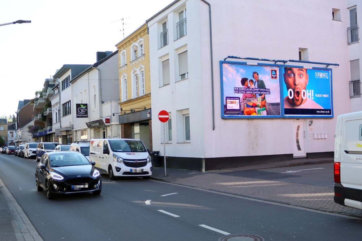 Weststr. 27 (quer am Giebel)