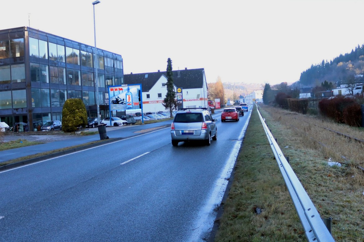 Trierer Str. 10/B 265/nh. Lidl -An der Olef/WE lks