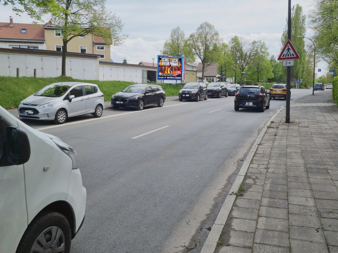 Karl-Eichler-Str/nh. Friedrich-Ebert-Str (lks)