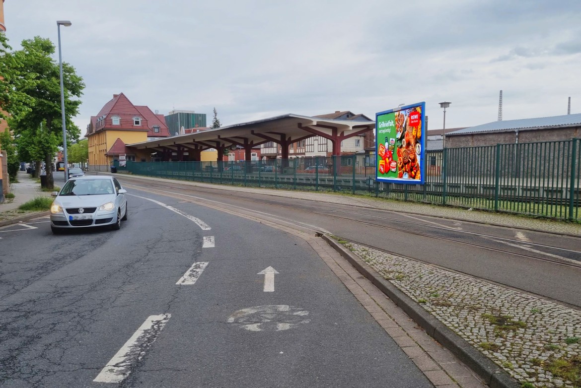 Oskar-Cohn-Str/geg. Nr.4/nh. Bahnhof