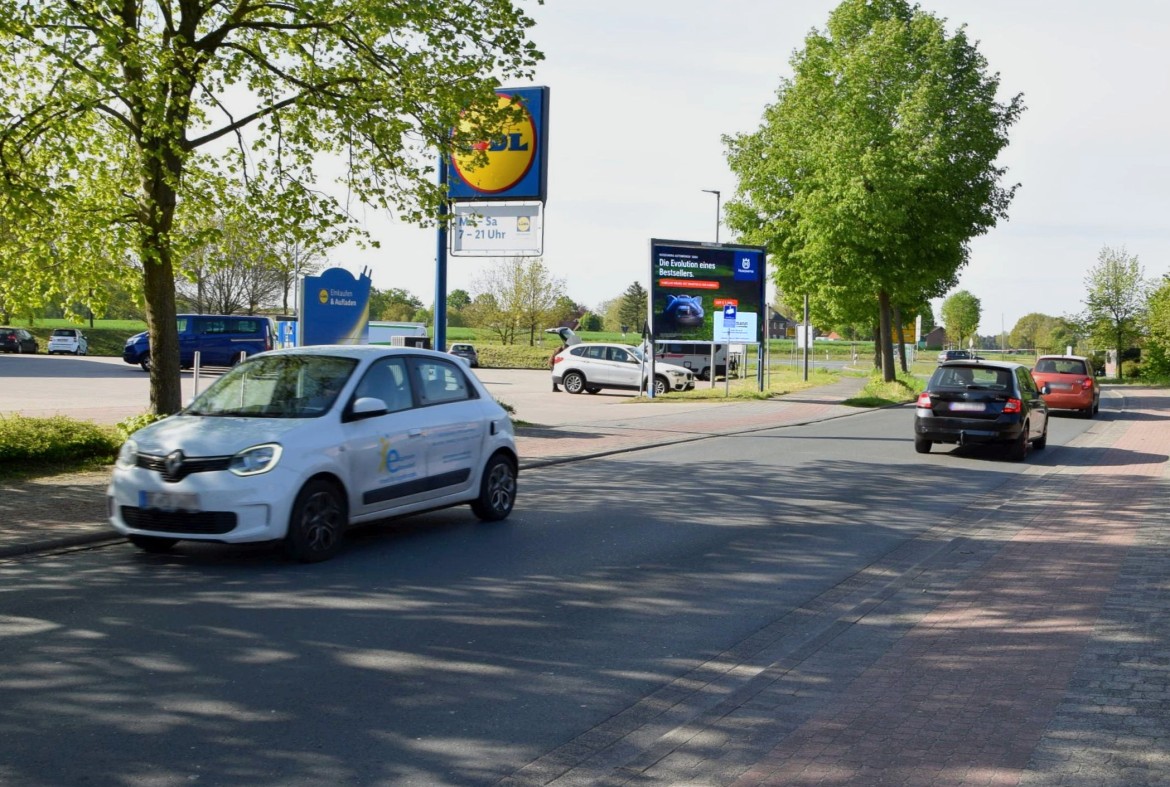 Sch?renstr. 51 /Lidl/Einfahrt/Sicht Sch?renstr