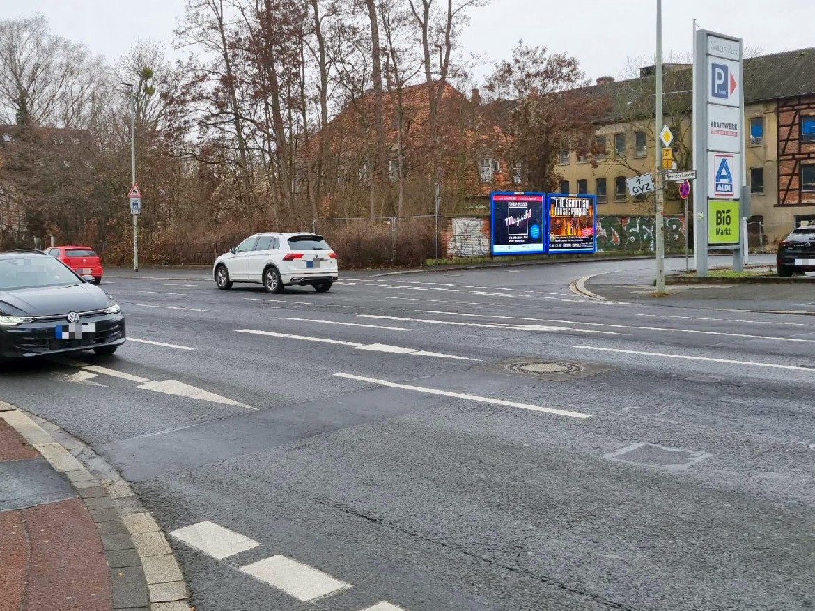 Boieweg/Weender Landstr. 53/B27 + B3/nh. Edeka (quer)