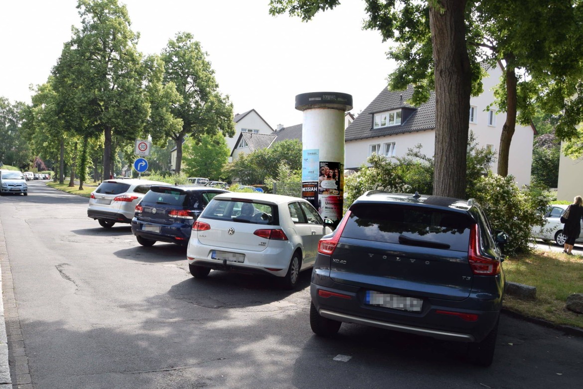Brüder-Grimm-Allee/geg. Pütterweg