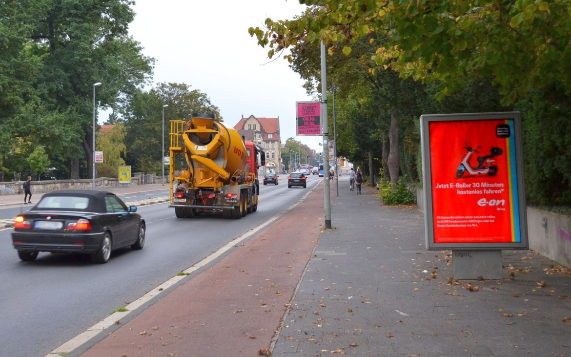 Weender Landstr/B3+B27/bei Uni/nh. Esso-Tkst (WE rts)