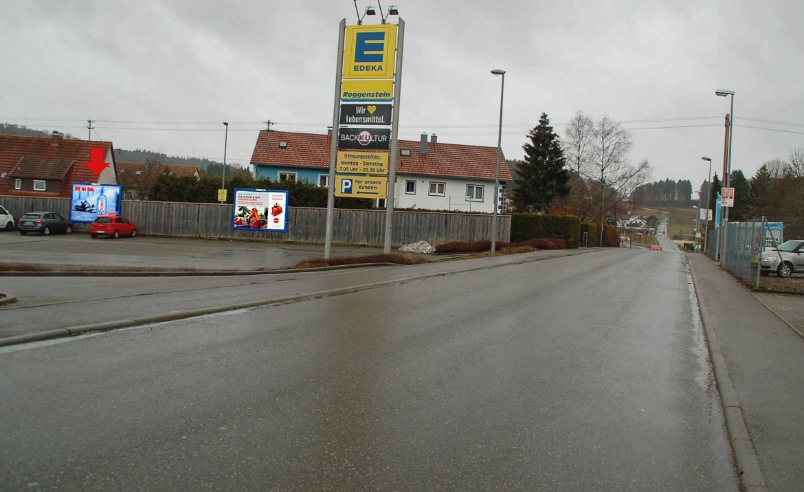 Kapelleschweg 7 /Edeka/neb. Eingang (Sto. 3)