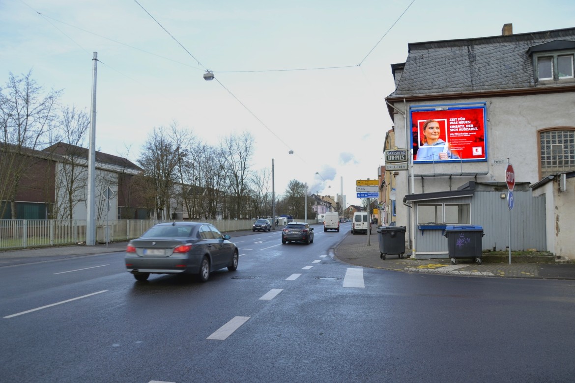 Straße des 13. Januar 267/B 51/rechter Giebel/Zuf Aldi -quer