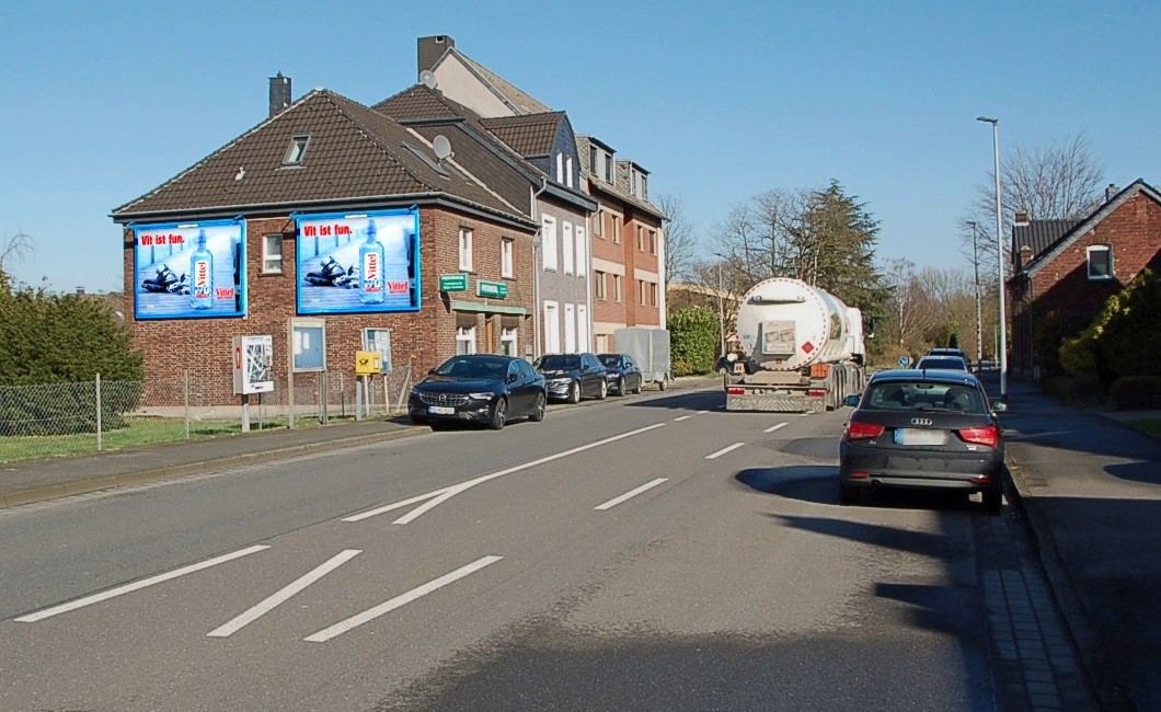 Kuhdyk 33 (quer am Giebel)