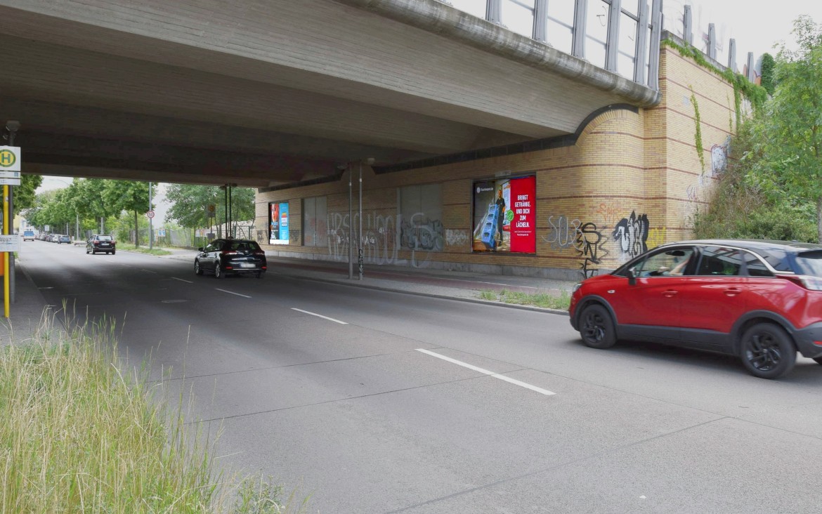 Rudower Str/Ufg A 113/Rtg. Rudow (rts)