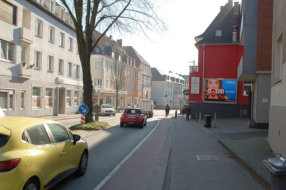 Stapenhorststr. 61/Zufahrt Netto (quer am Giebel)