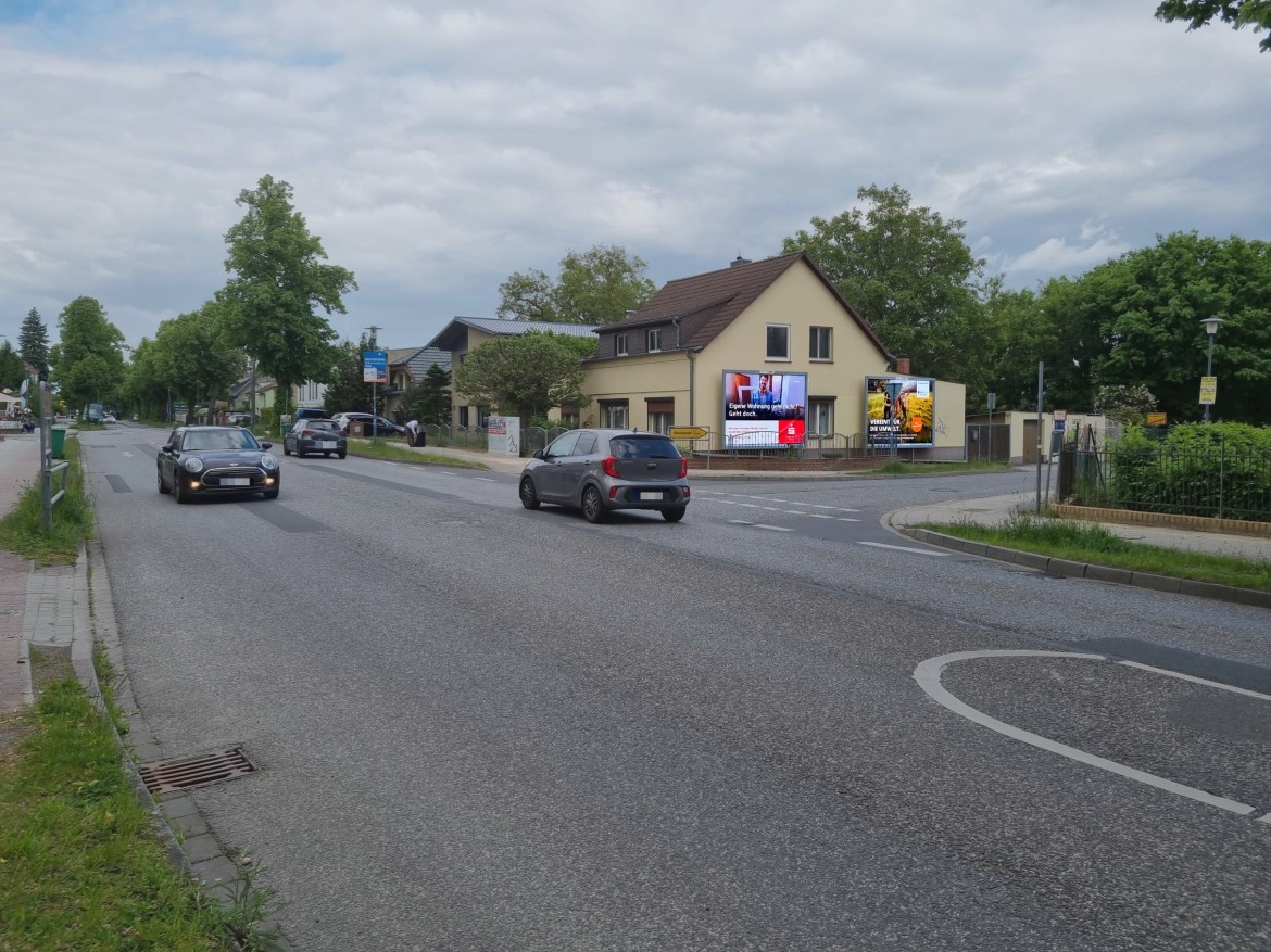Berliner Str. 67/Kleinbeerener Str (quer)