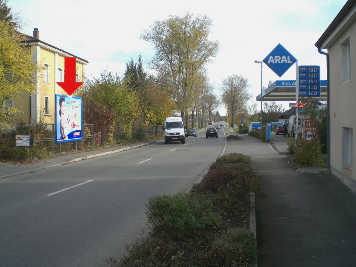 Bahnhofstr. 31/geg. ARAL (lks)