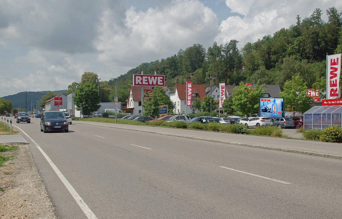 Ehinger Str. 18-5 /Rewe/geg. Eingang (Sicht Getr?nkemarkt)