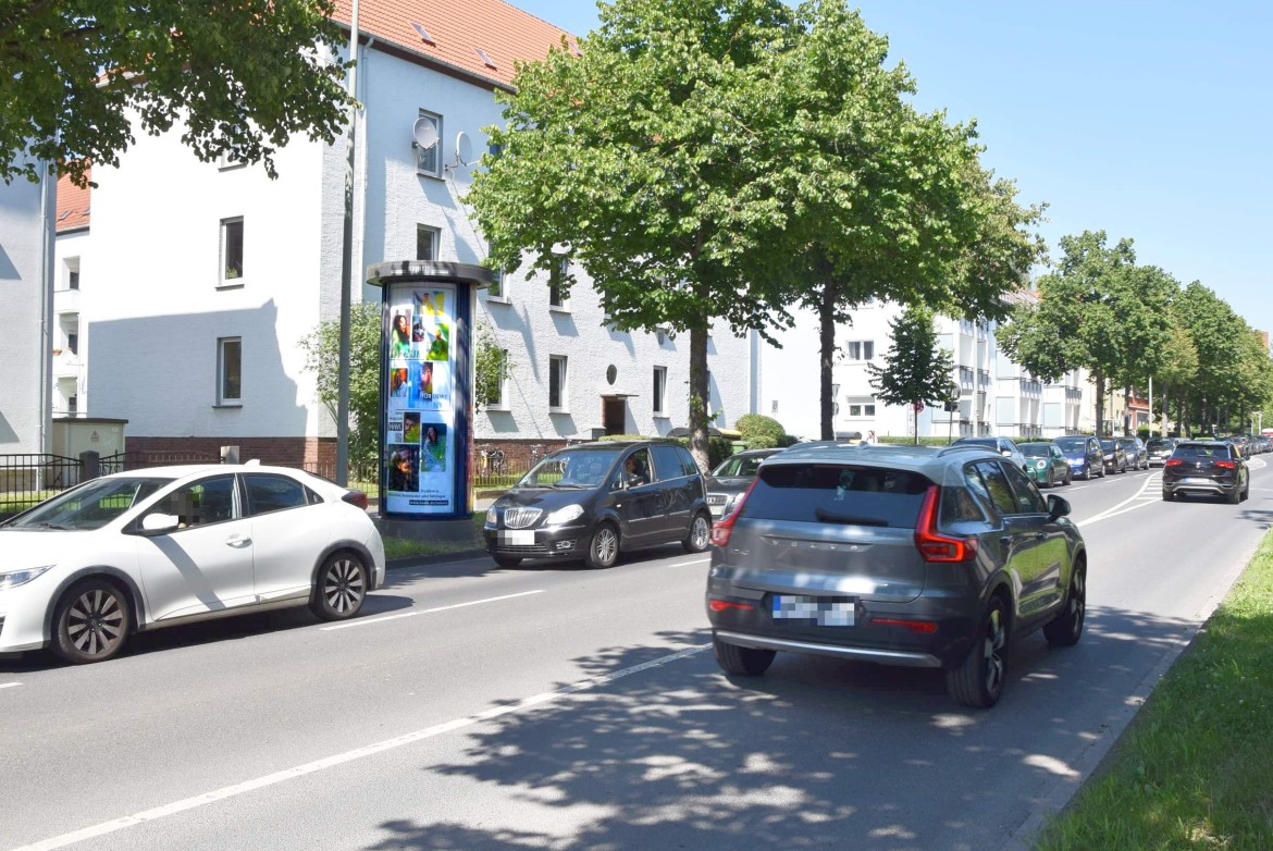 Kreuzbergring 35/Blumenbachstr  (S?ule -drehend)