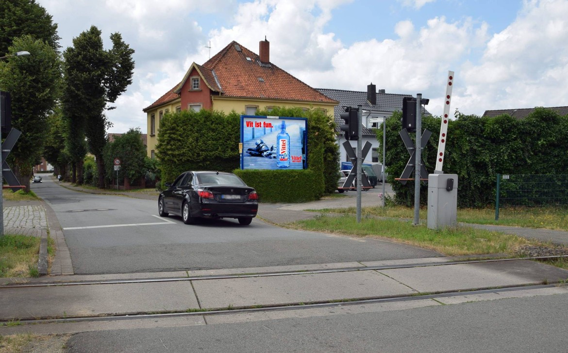 Bahnhofstr. 11 (WE rts)