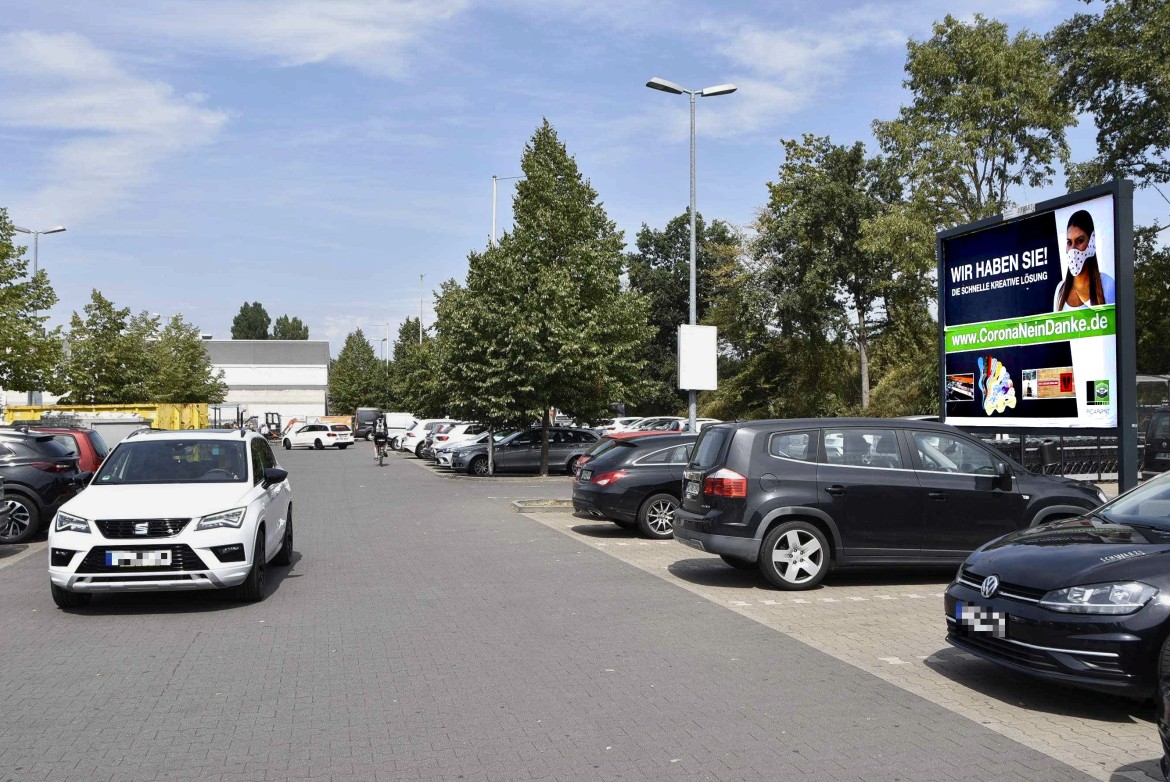 Walder Str. 99 /Edeka/geg. Eingang Lidl (Sicht Lidl)