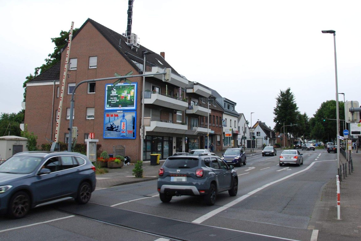 Geilenkirchener Str. 400/quer am Giebel (unten)