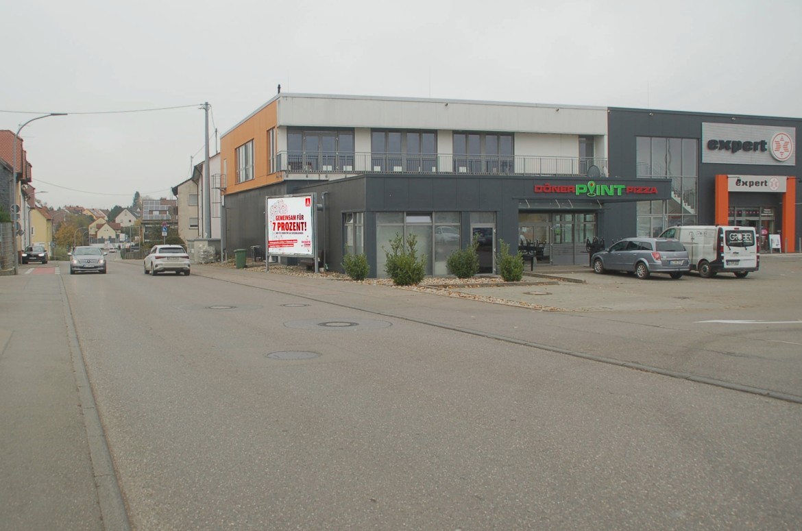 Adolffstr. 48 /Rewe + Aldi/Einfahrt (rts)