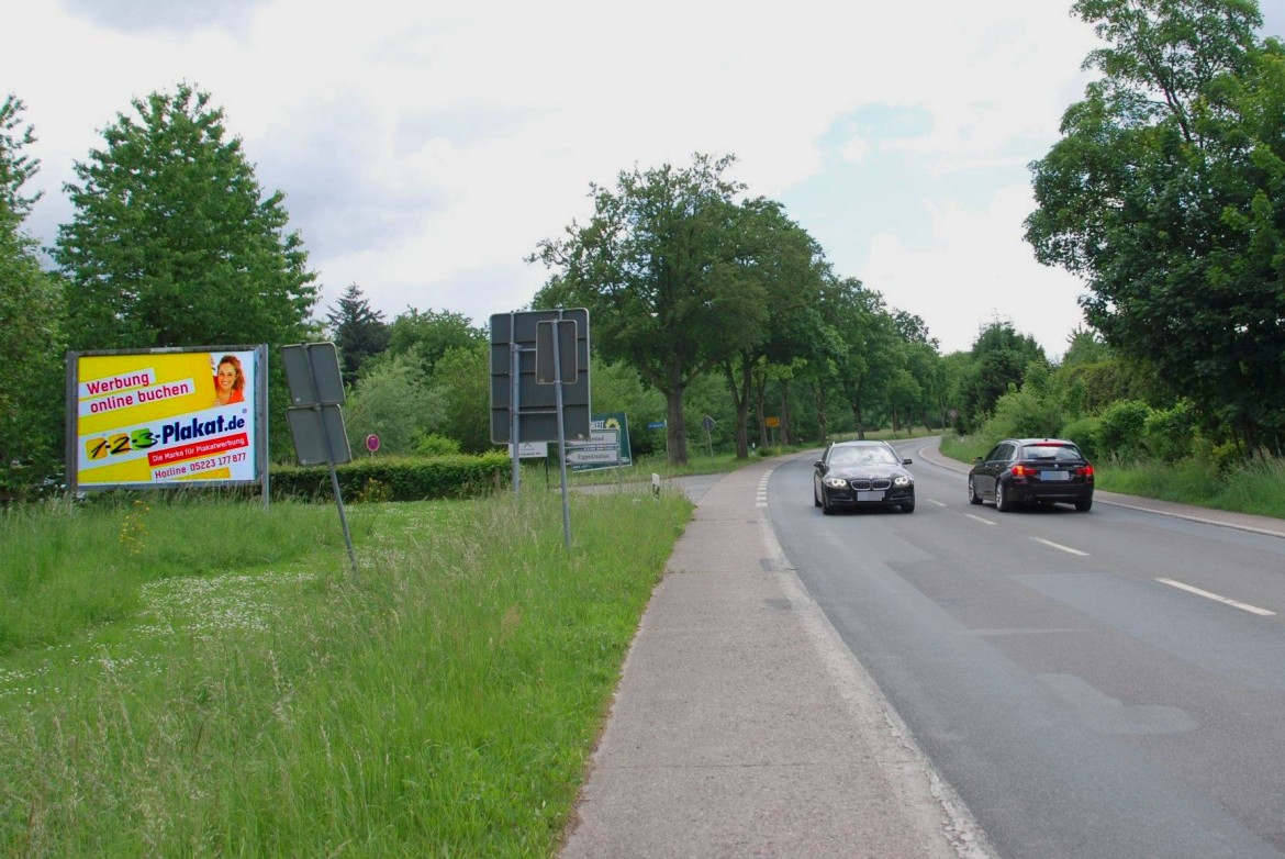 Paderborner Str/Ecke Am Eggestadion (WE lks)