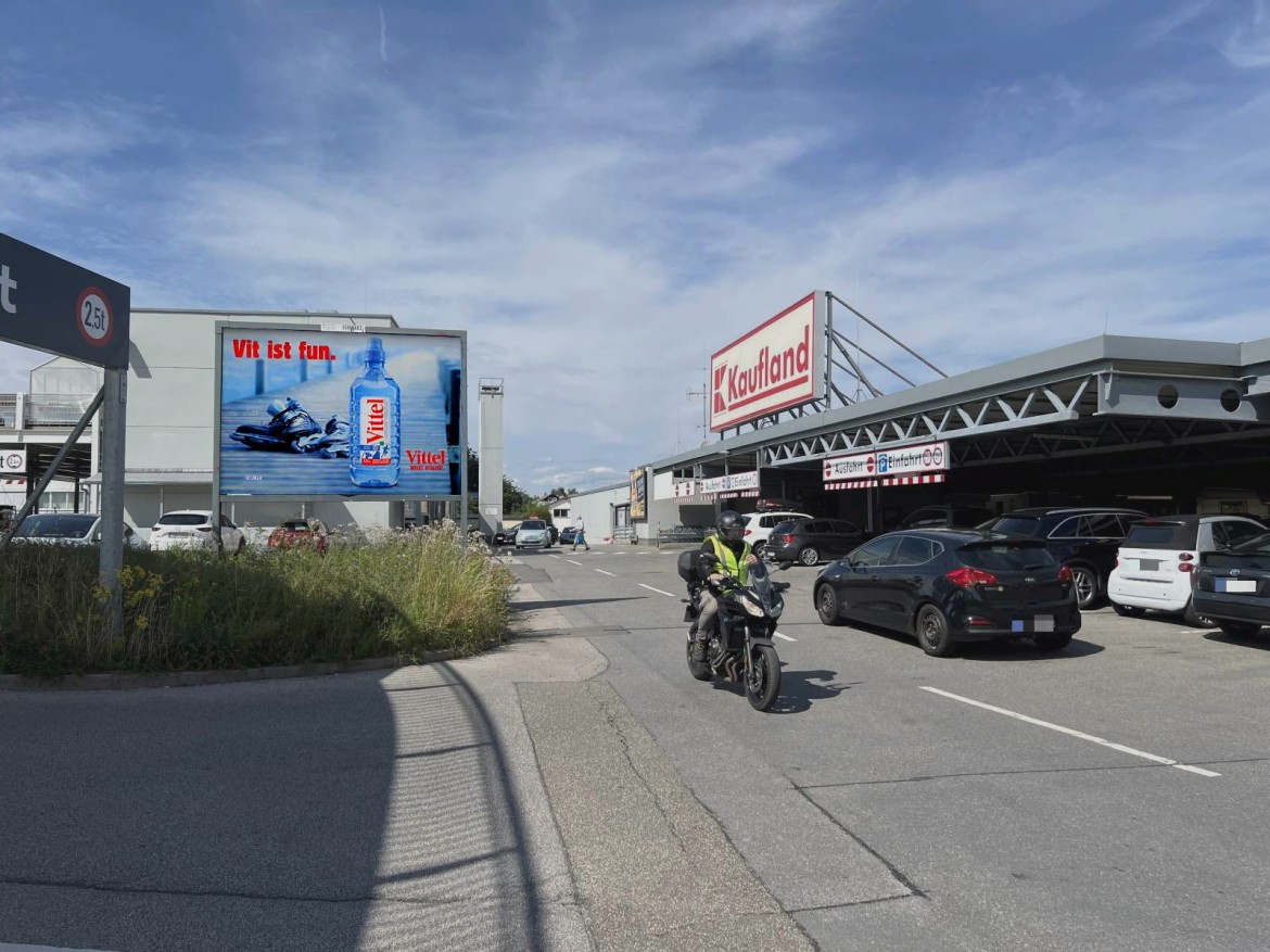 Max-Eyth-Str. 14 /Kaufland/geg. Eing/Sto. 2/Sicht Str/quer