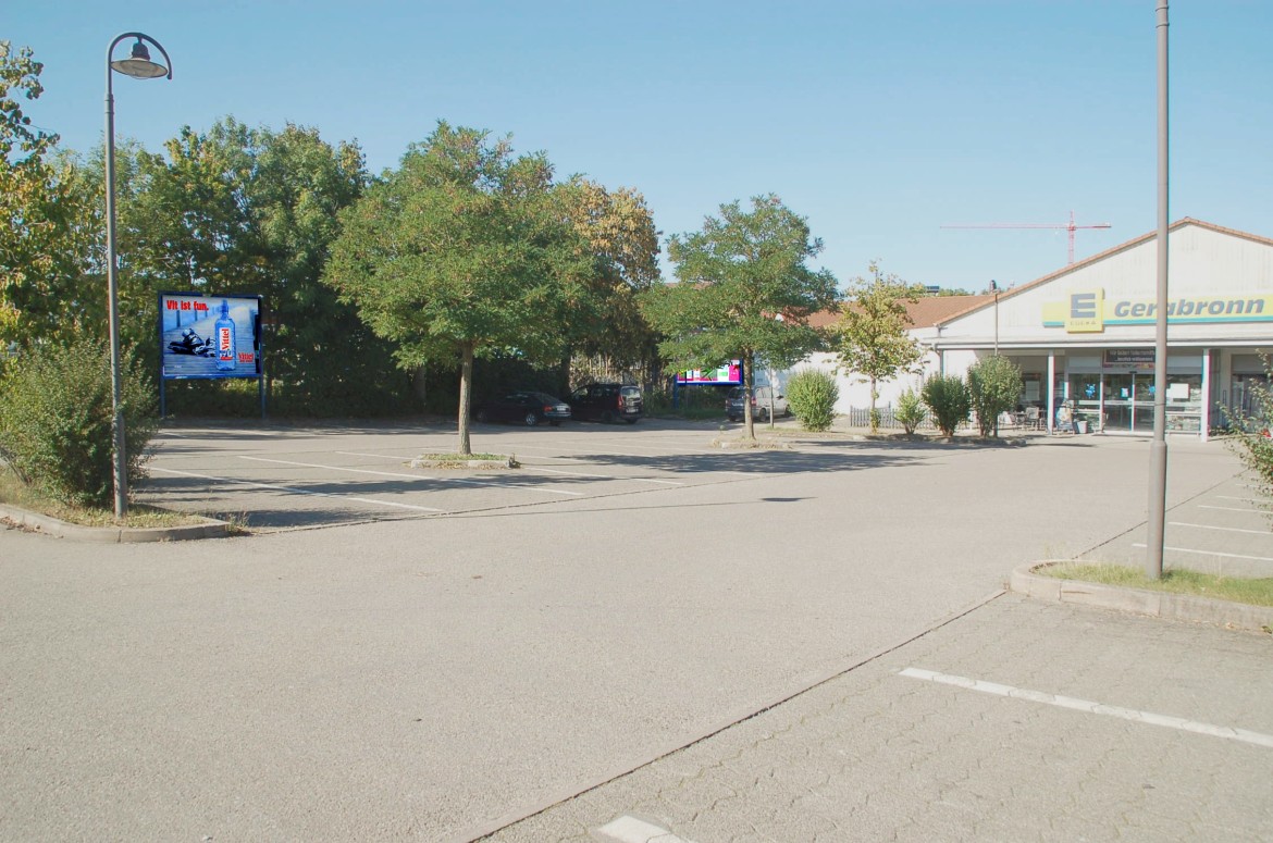 Haller Str. 11 /Edeka/geg. Eingang (lks)