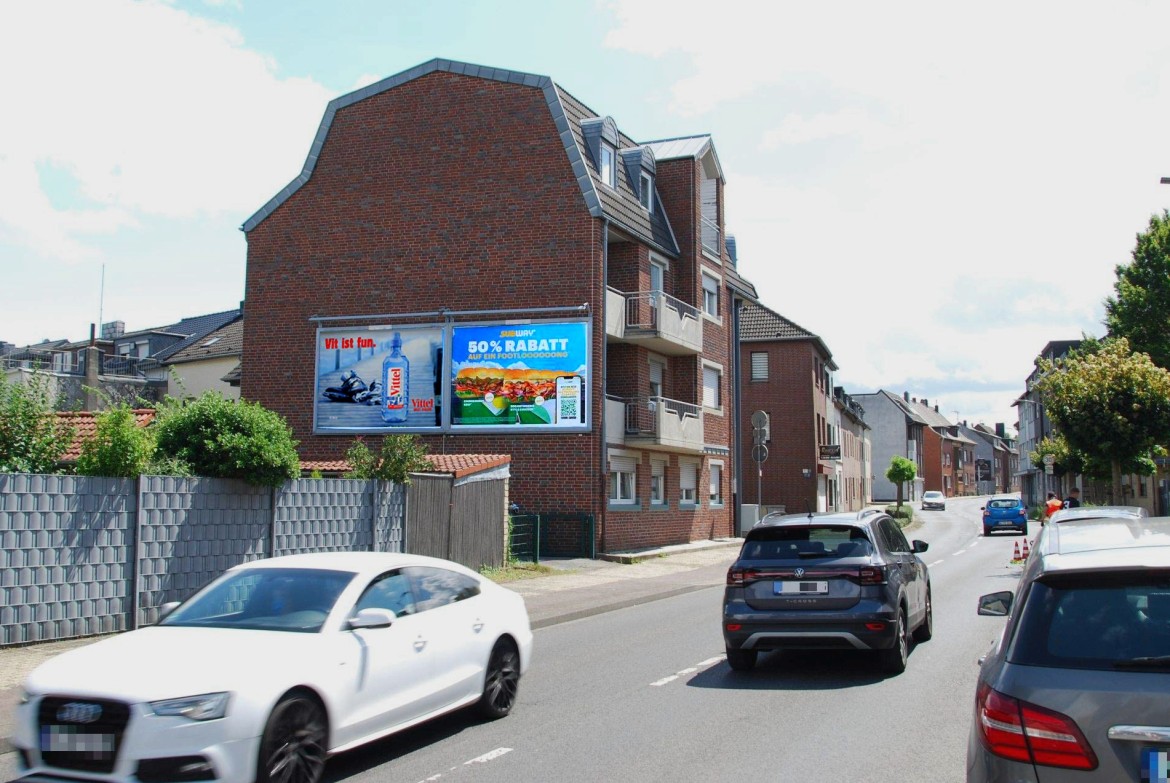 Übacher Weg 162/B 221 (quer am Giebel)