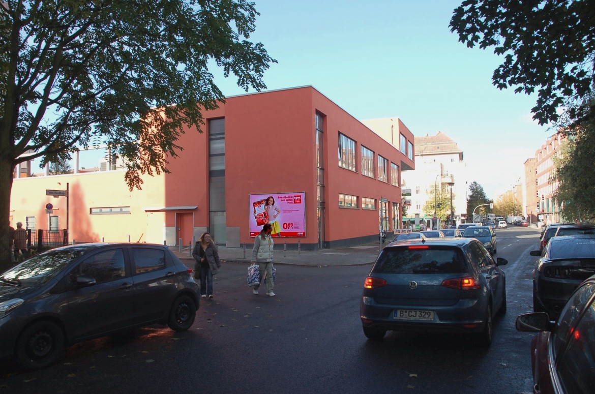 Thomas-Mann-Str/nh. Greifswalder Str/bei DM