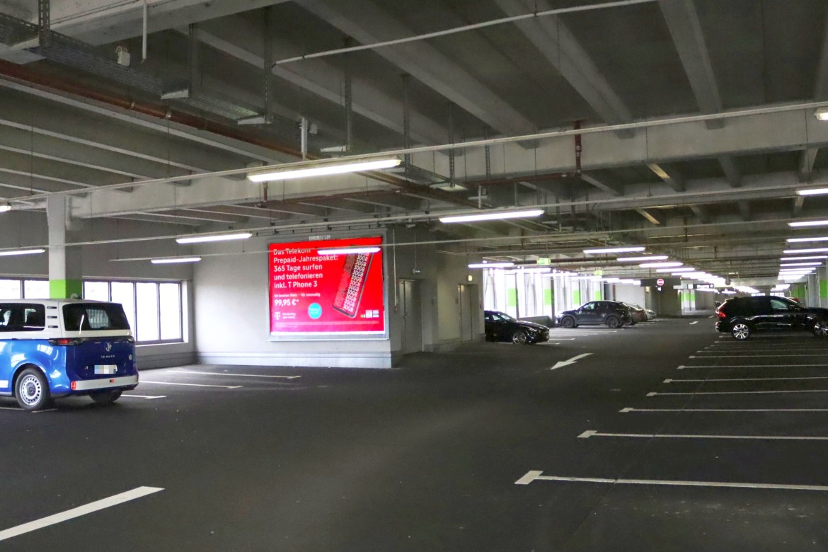 Breslauer Str. 2-4 /dm/Rheinpark-Center/P2/quer zur Einf