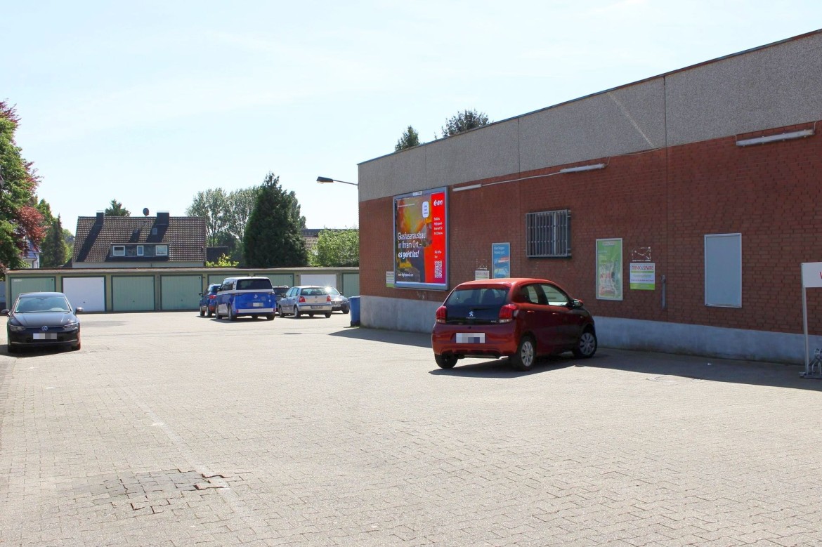 Postweg 142-144 /Trink & Spare (neb. Eingang)