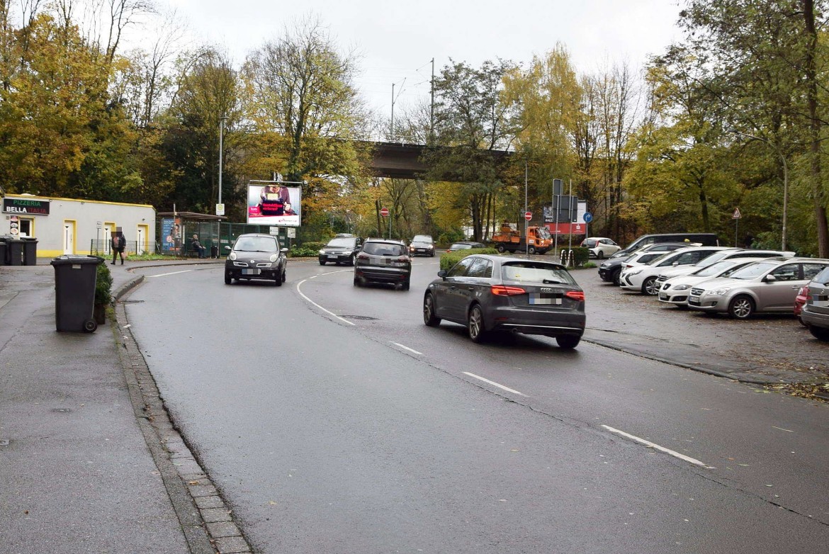Wittener Str. 31b (quer zur L 702)