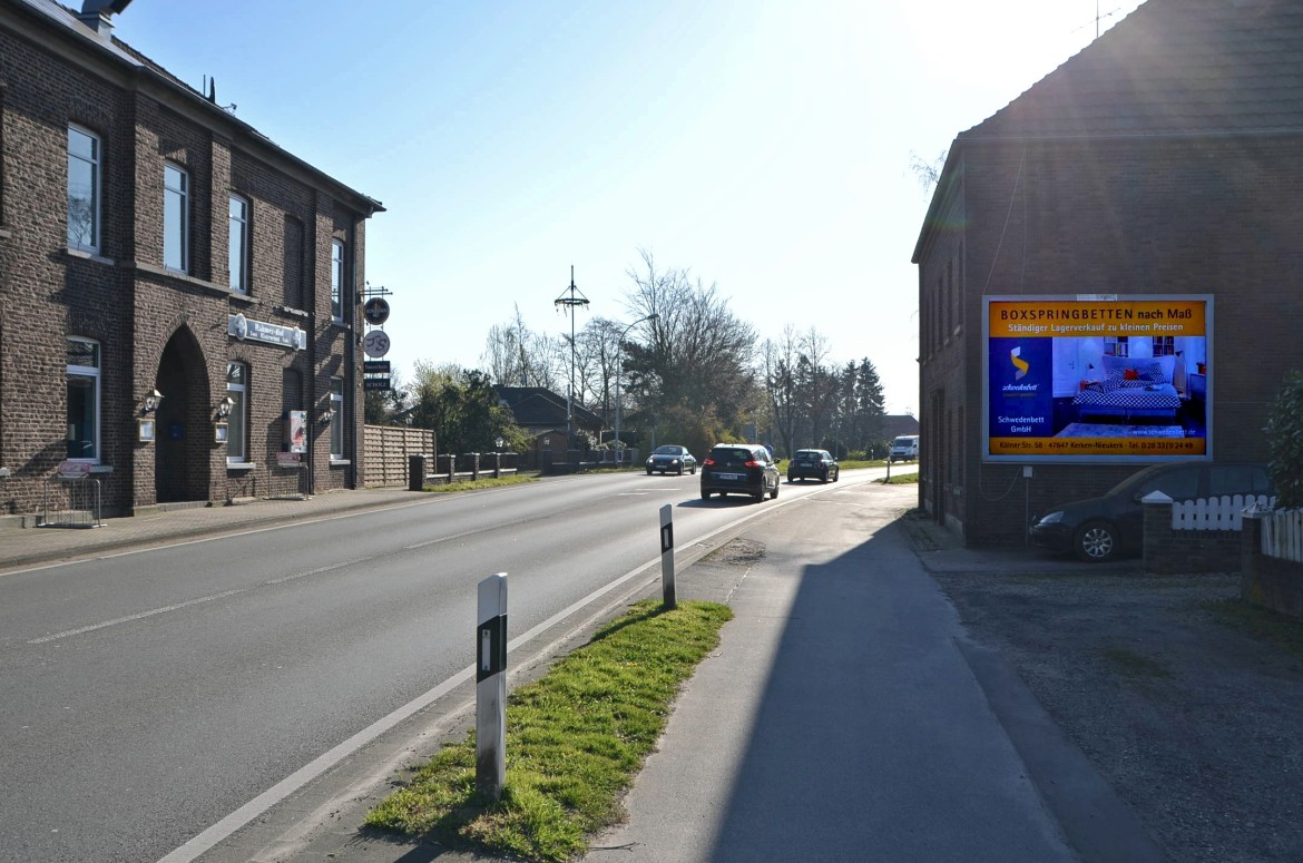 Hülser Str. 60/B 9 (quer am Giebel)