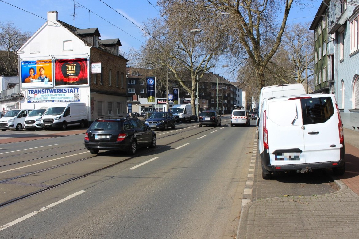 Duisburger Str. 189/B 8/lks (quer am Giebel)