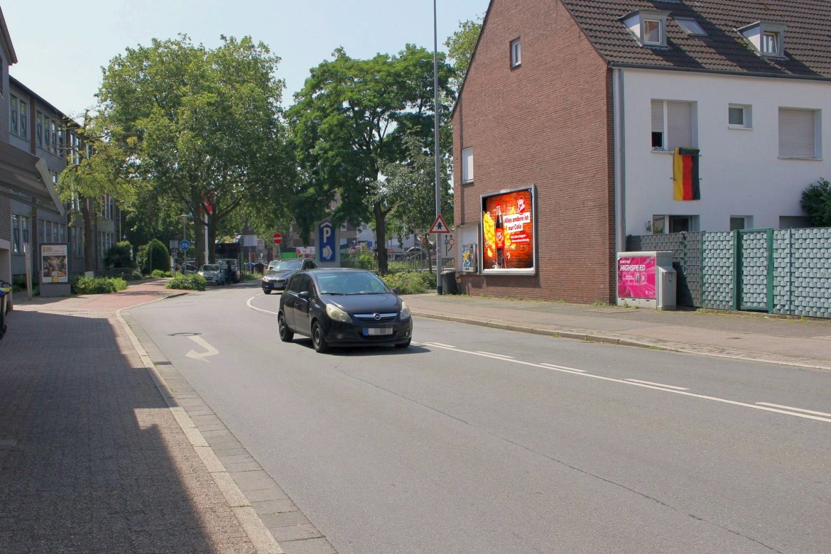 Rebenstr. 28/Ecke Pollstiege/nh. Netto -Niederbruch