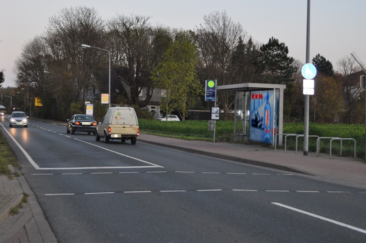 Wasseler Str/B 443/Wilhelm-Henze-Weg  (WH)